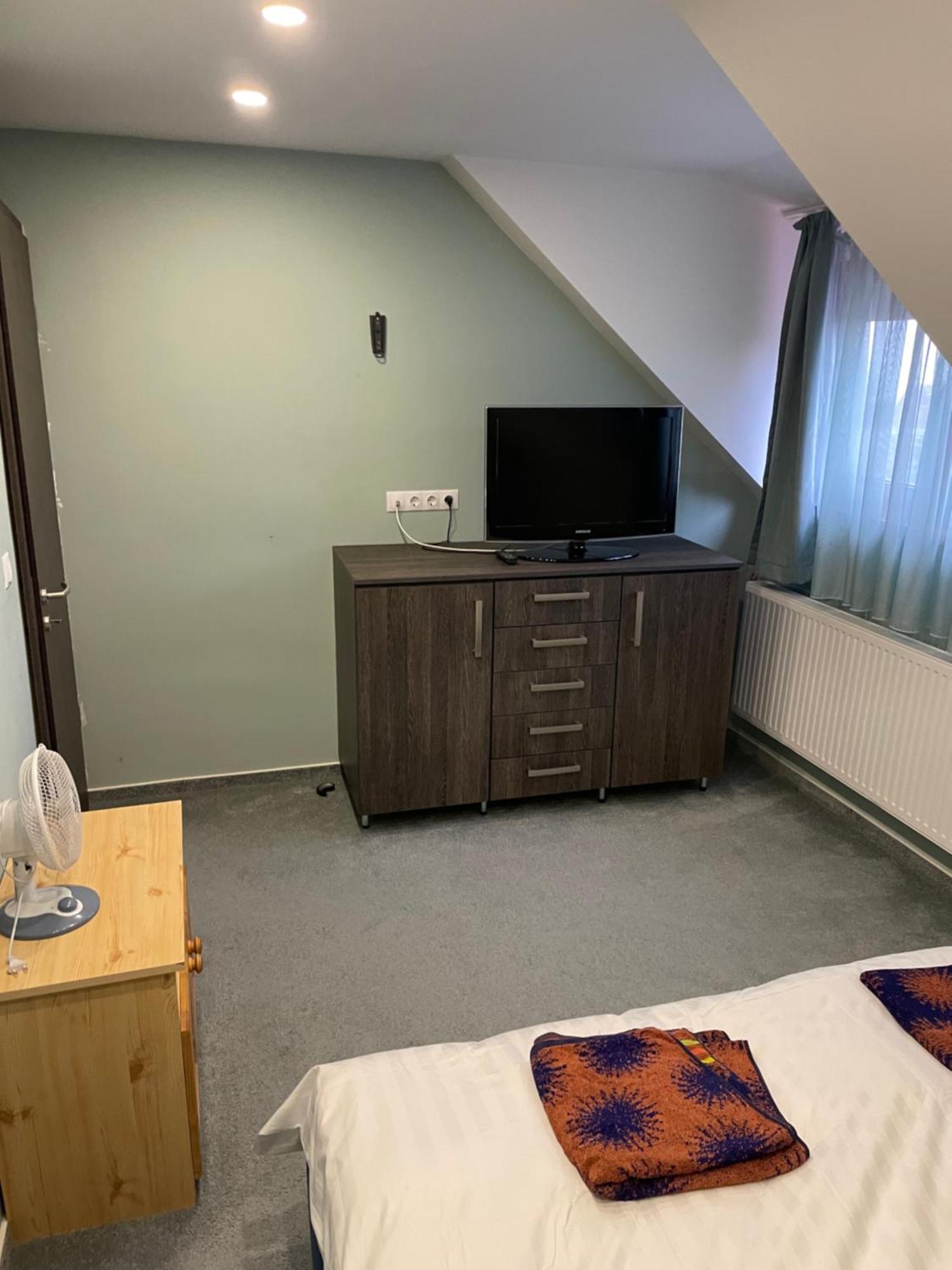 Szoegedi Villa Badacsonytomaj Esterno foto